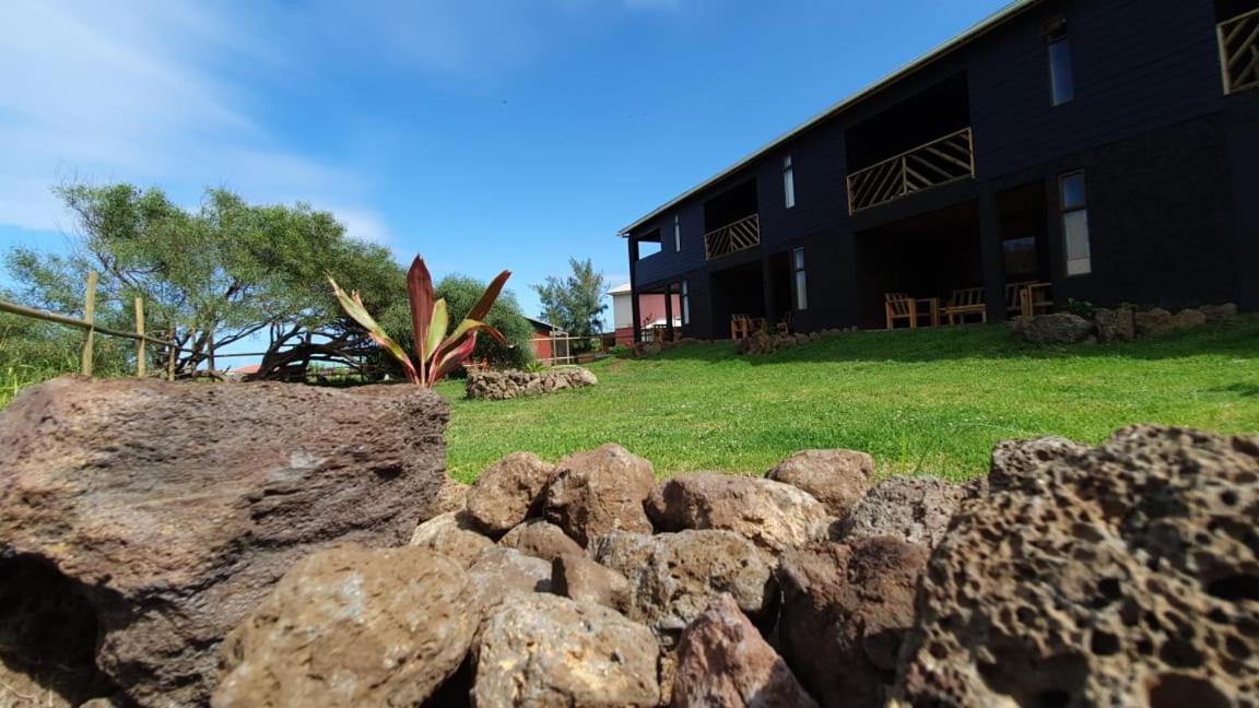 Apartamentos Tupuna Lodge Ханга-Роа Экстерьер фото