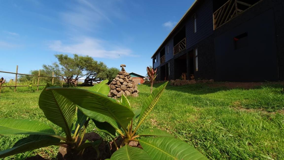 Apartamentos Tupuna Lodge Ханга-Роа Экстерьер фото